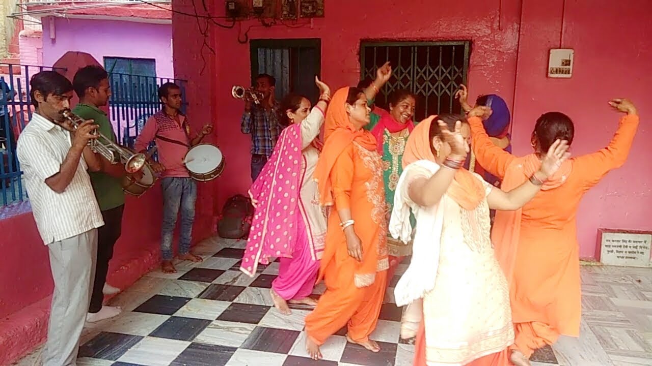 Pahari Band Baaje Dance at Maa Simsa Temple || Himachali Culture || Full Video || H.P. Mandi || Sims