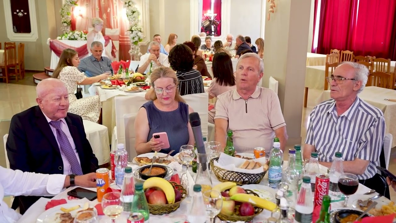 Ç'm'u qepe si ferrë moj