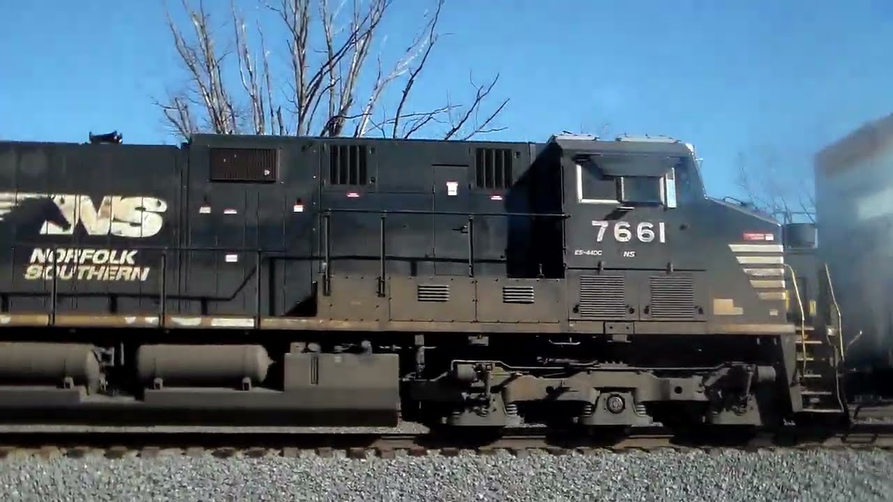 Mixed freighter & Bomb train with some decent power.
