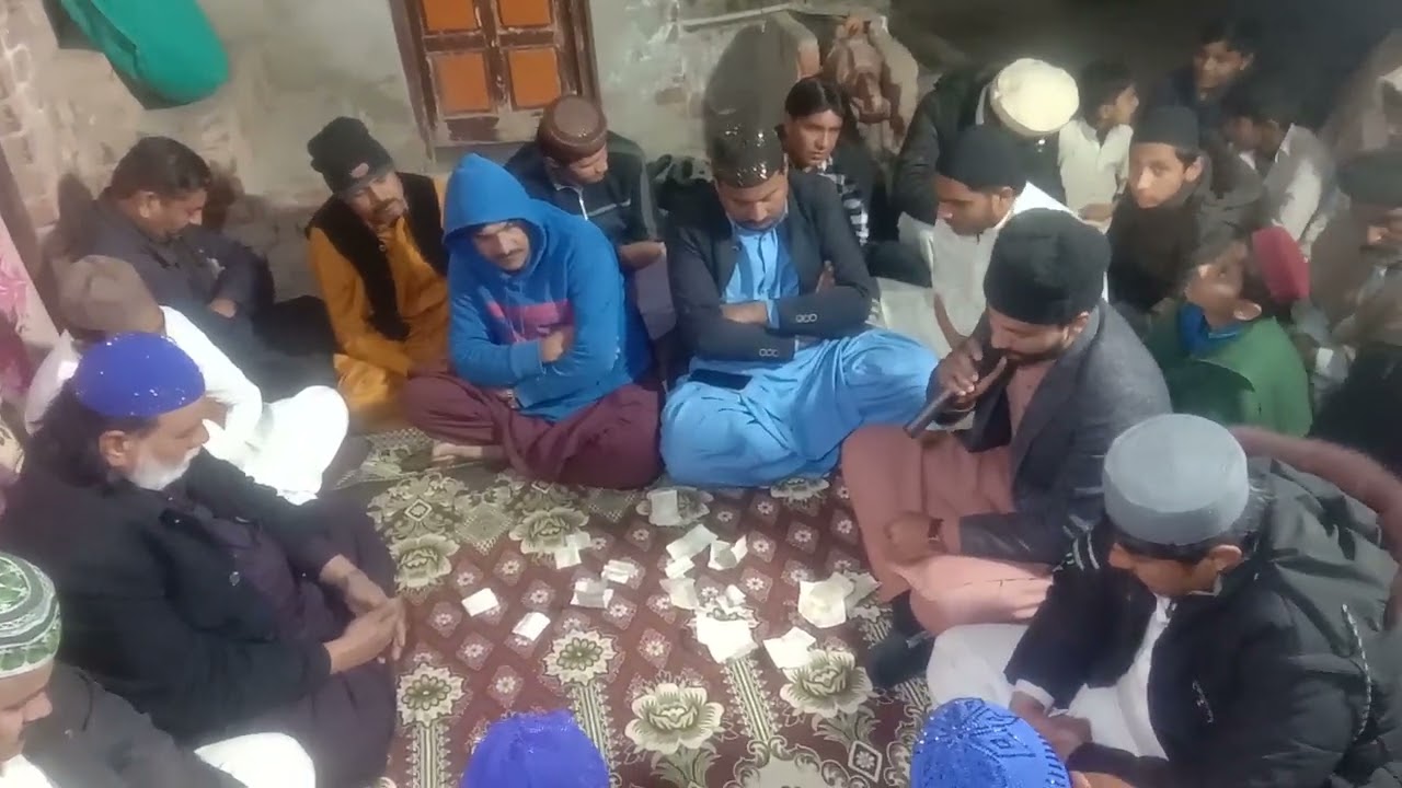 Ek Main hi nahin UN per Kurban Jamana Hai yah Naseeruddin Ka Kalam Bari ki dukaan mein