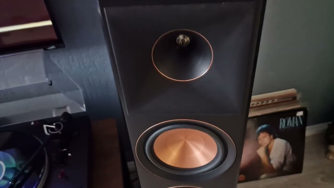 Jean Michel Jarre Equinoxe part 4 on Dual CS 529, Denon and Klipsch.