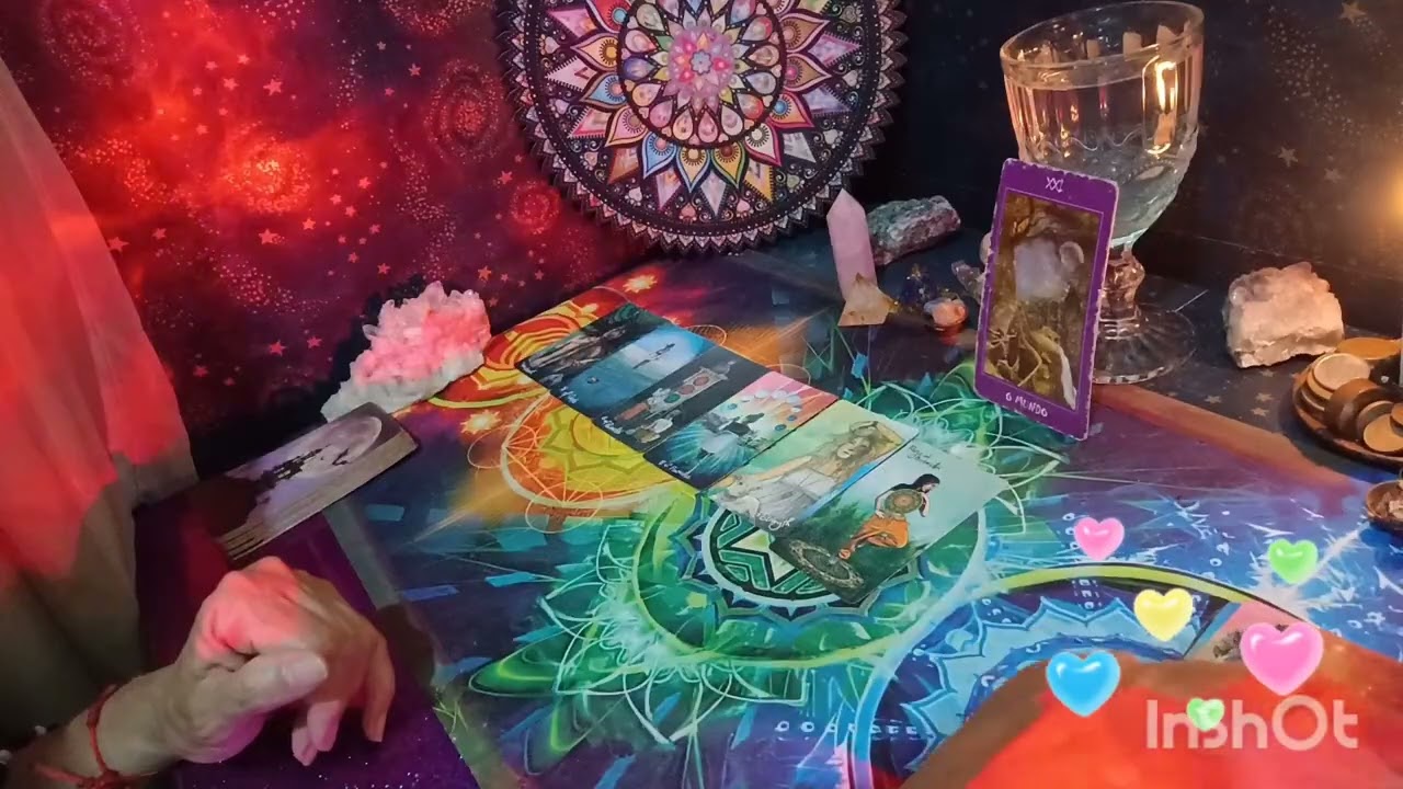 Leão ♌ Falando de Amor ❤️ O mundo dá voltas é a sua vez de dar a volta por cima 