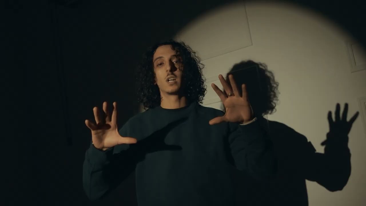 Lesty -  À COTÉ