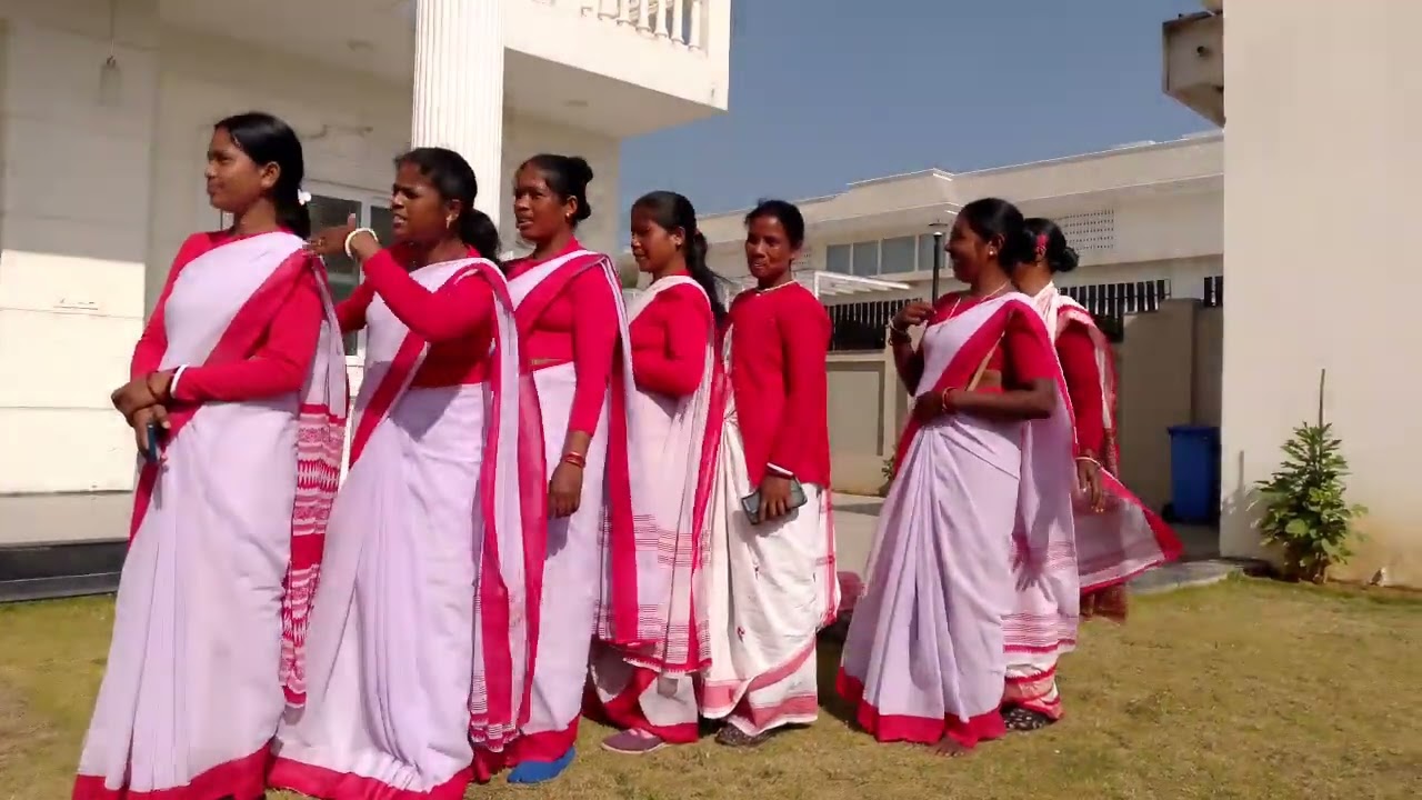चमरालिडा के बाहर परक में सरना आयो सबका विडीयो देखें जय धर्म 