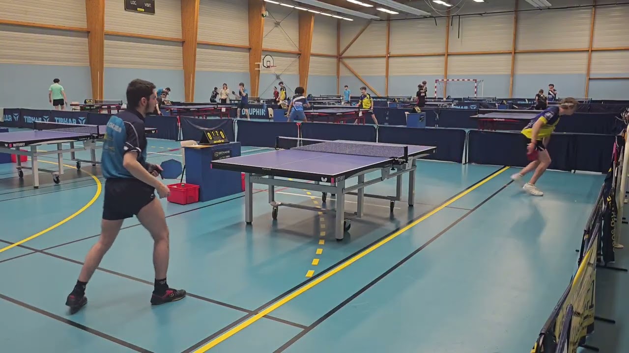 Match contre Jules Tafforeau(en jaune) classer 1120 et Jordane Vasseur(bleue)classer 1220