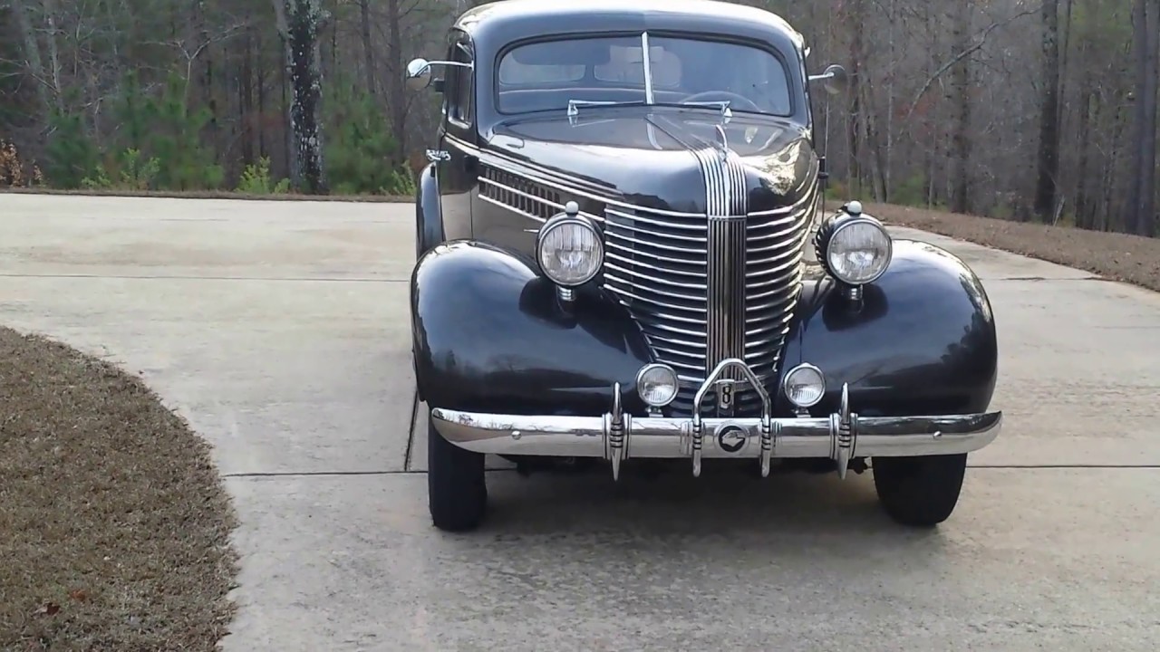 1938 Pontiac Eight Touring Sedan Model 28