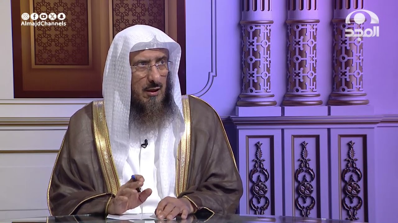 حكم خروج المعتكف لصلاة الجمعة مبكرًا | الشيخ: سليمان الماجد | الجواب الكافي