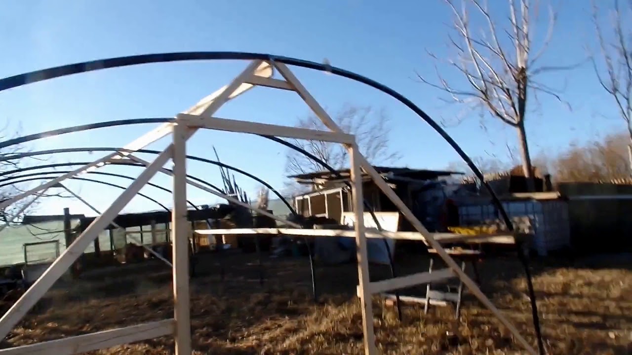 auto-costruzione serra, DIY greenhouse homemade, costo basso, (puntata 3)