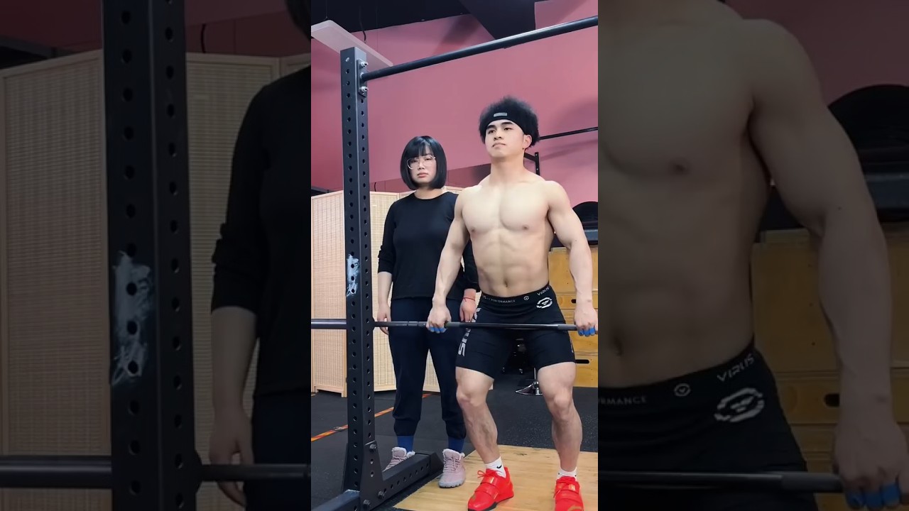 If you always hit your collarbone in a clean #clean #crossfit  #olympicweightlifting