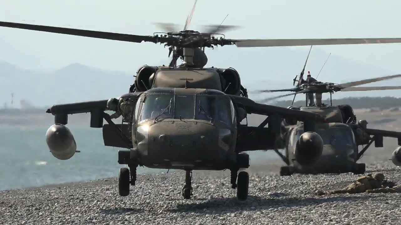 ブラックホークが次々に着陸！　アメリカ陸軍&海兵隊が沼津で初合同訓練