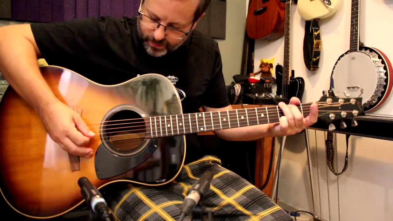Gibson MK-35 guitar