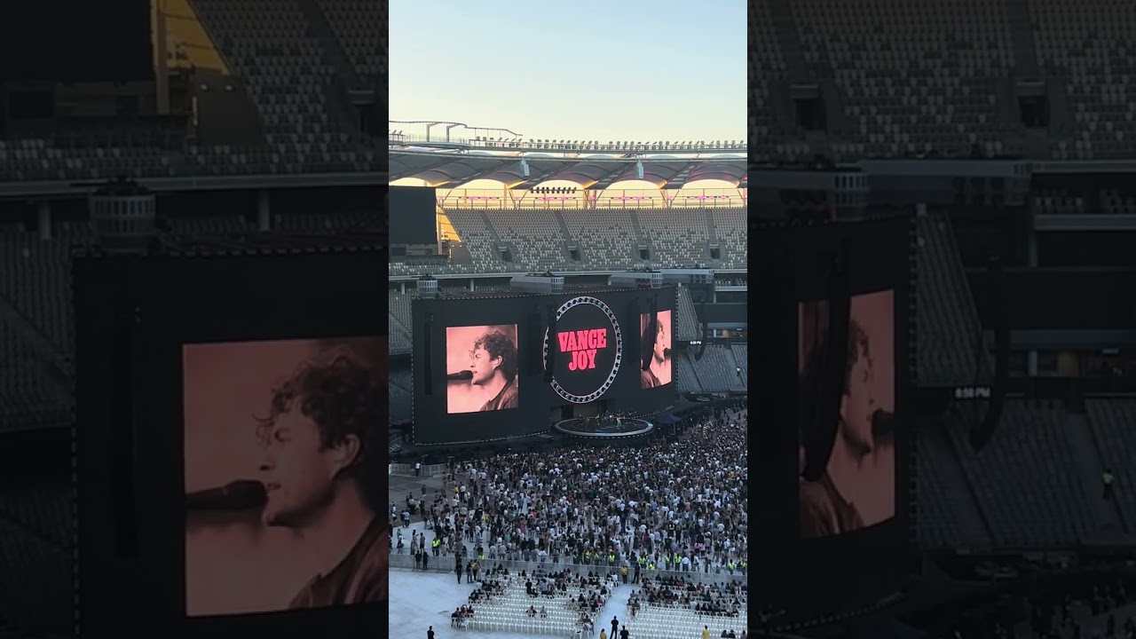 Ed Sheeran live 2026 - Perth Optus Stadium_preshow