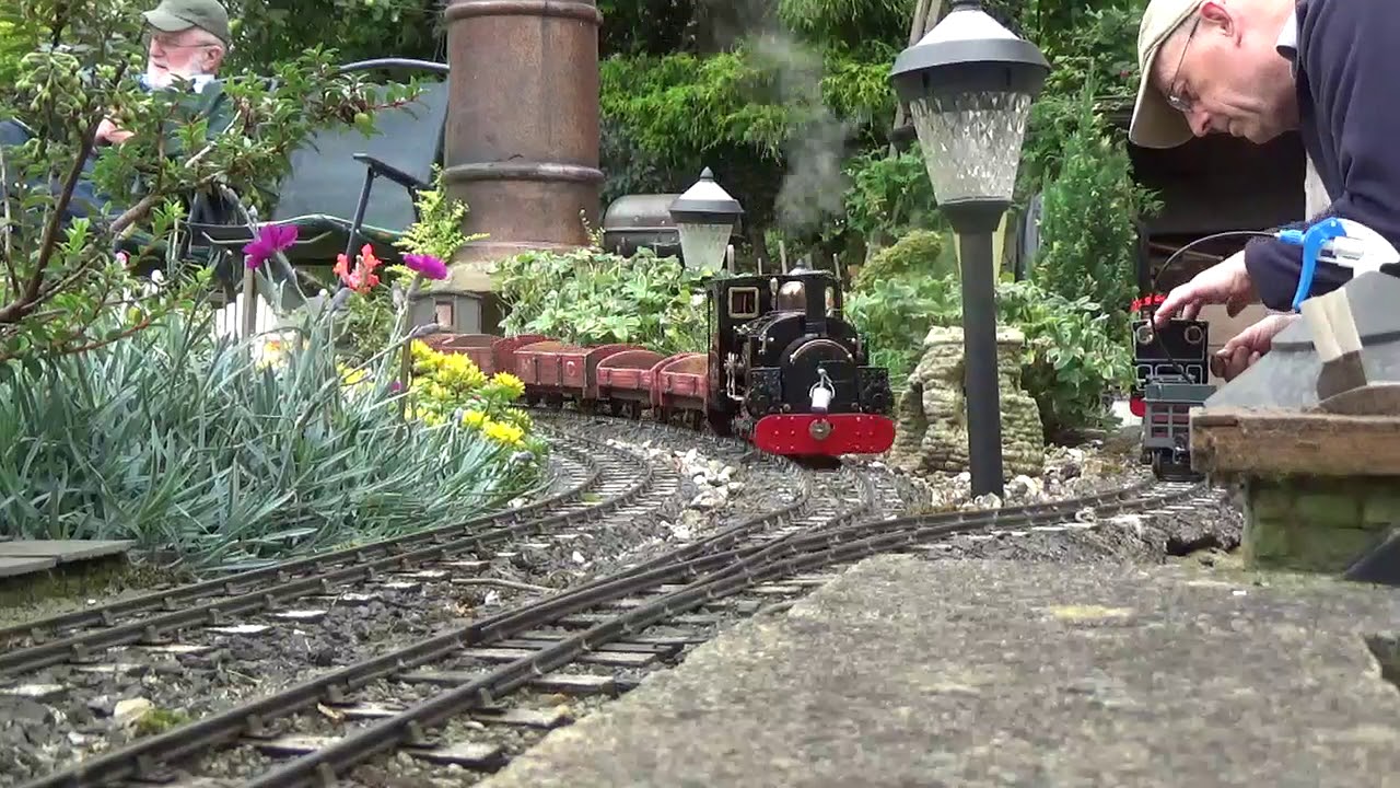 Rails in the Garden - Fleggy Beck Light Railway.