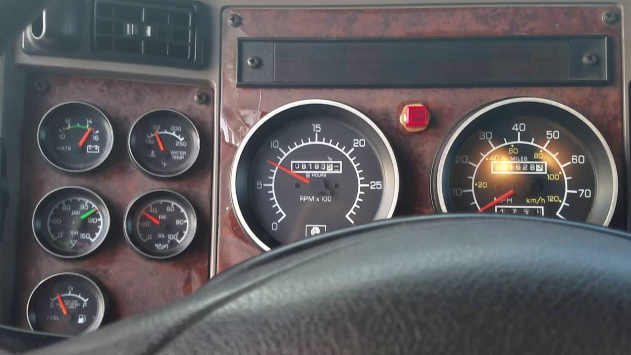 CAMIONES MG 2008 KENWORTH T300