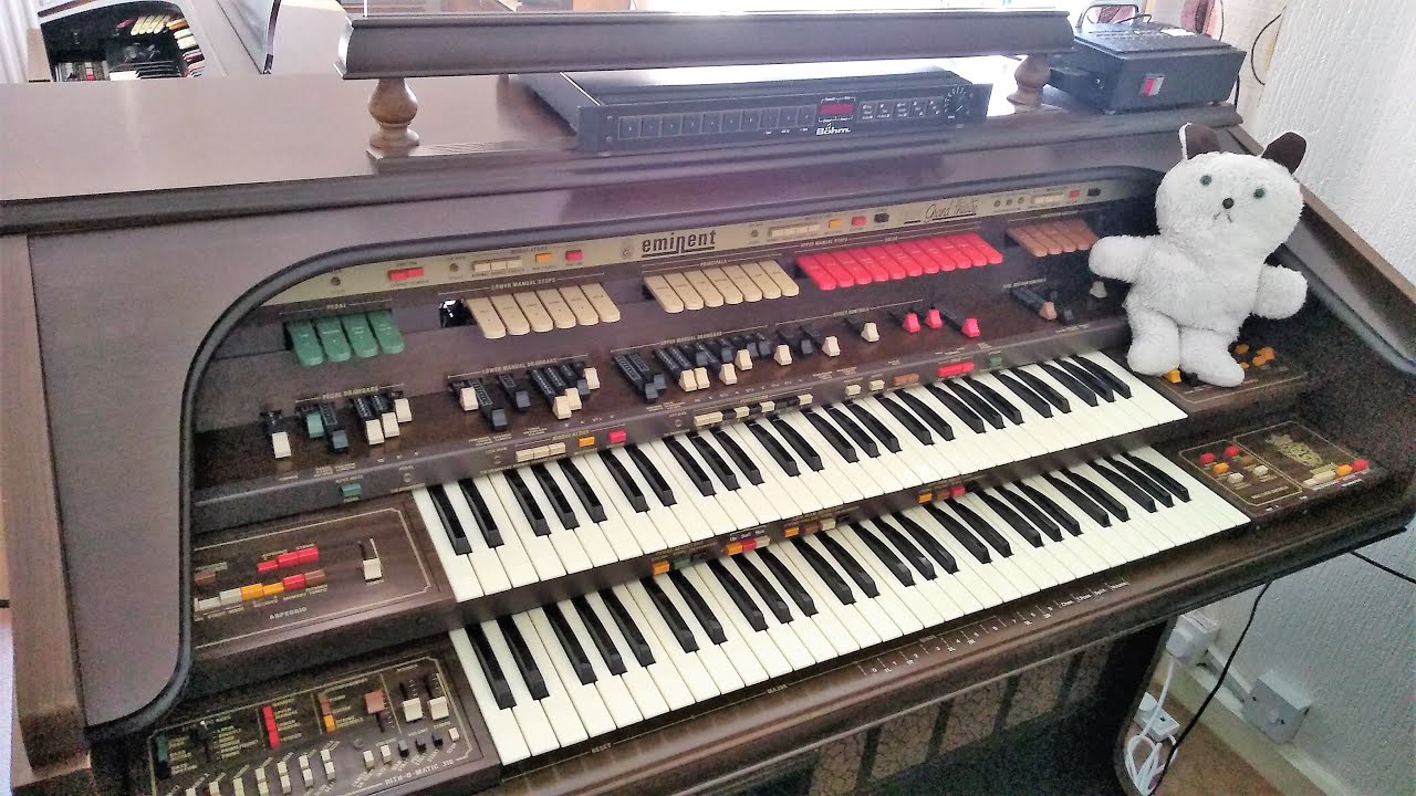 Eminent 2500 Grand Theatre Organ