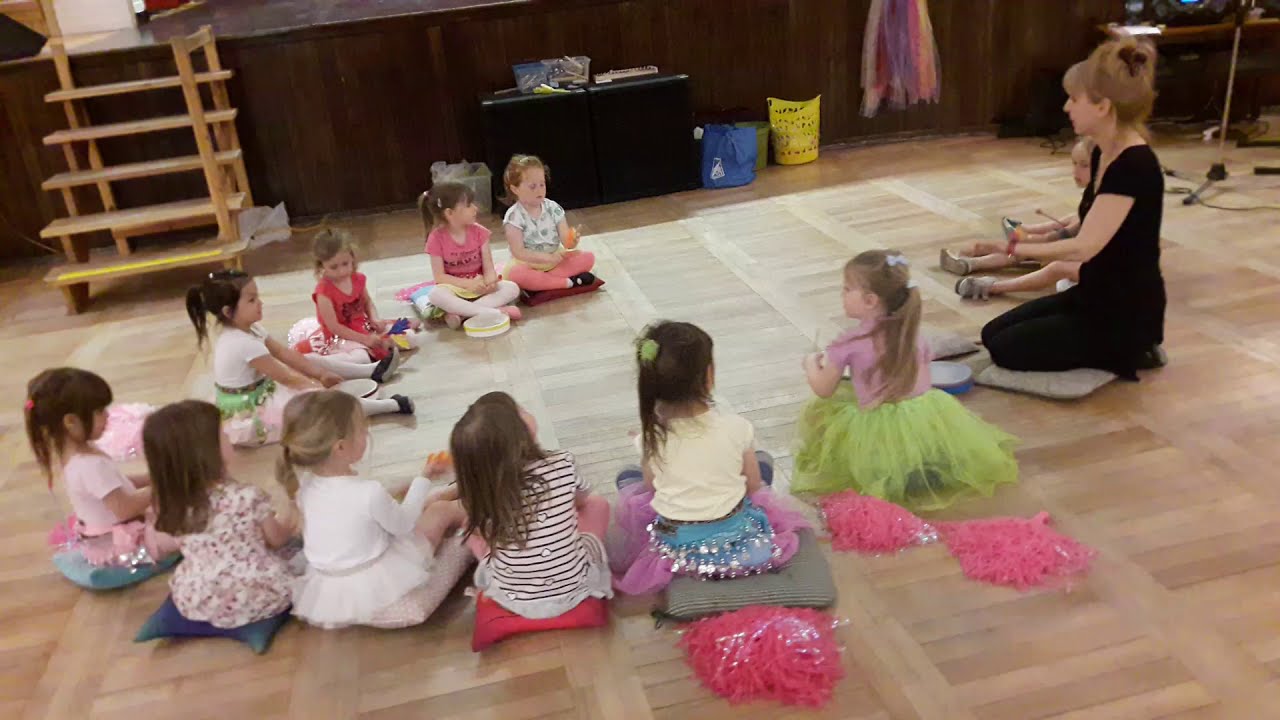 Wesoła Poleczka - Instrumentacja dla dzieci na uroczystości przedszkolne  - Centrum Edukacji Machmar
