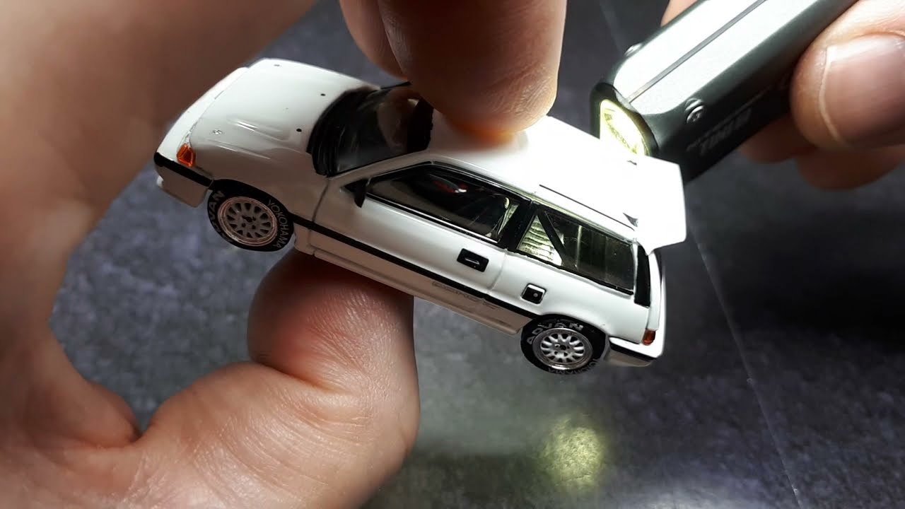 1/64 Honda Civic Si Osaka JDM E-AT by Inno64 , diecast car model review