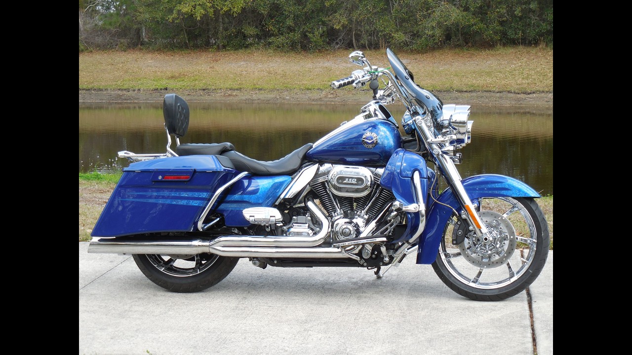 2013 HARLEY ROAD KING CVO LIKE NEW CONDITION RUNS AMAZING GREAT LOOKING BIKE NO BS FEES HERE!