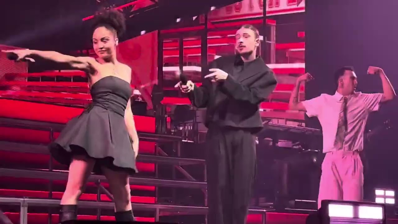 Pierre & Candice (Live Marseille) - You're the one that I want (Grease) Star Ac / Meilleure qualité