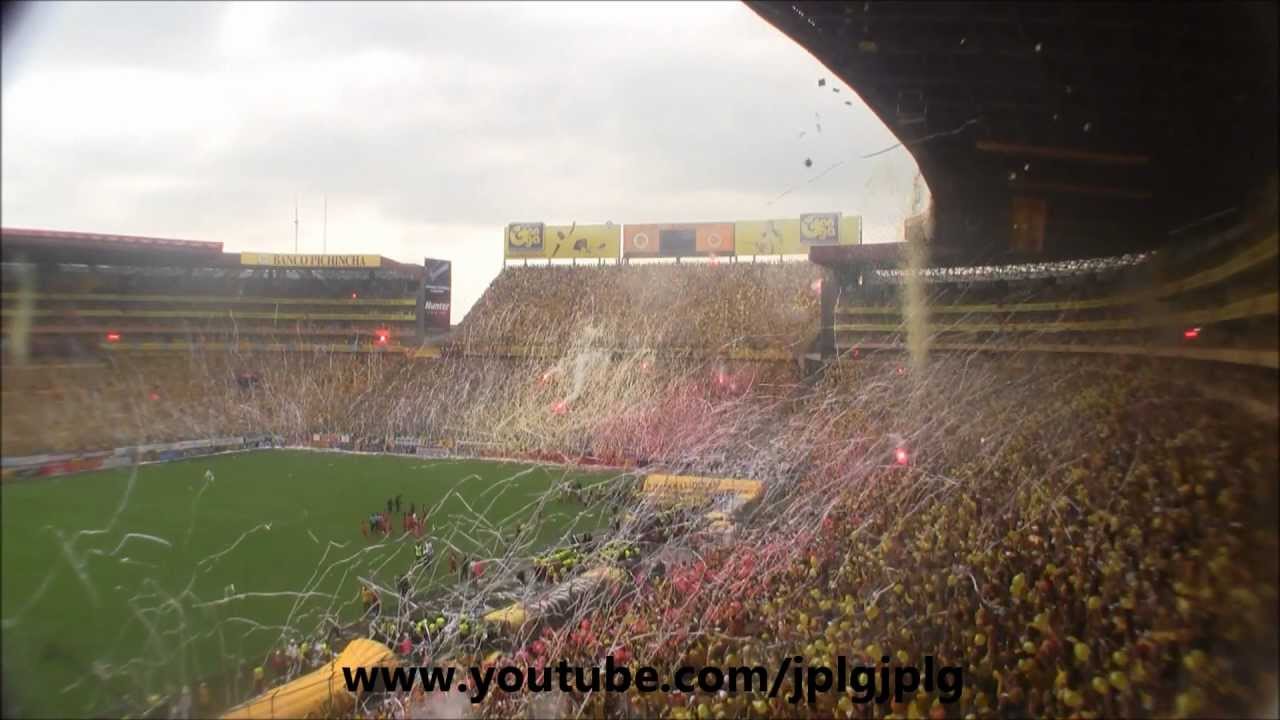 Sur Oscura / Salida Panoramica del partido del campeonato
