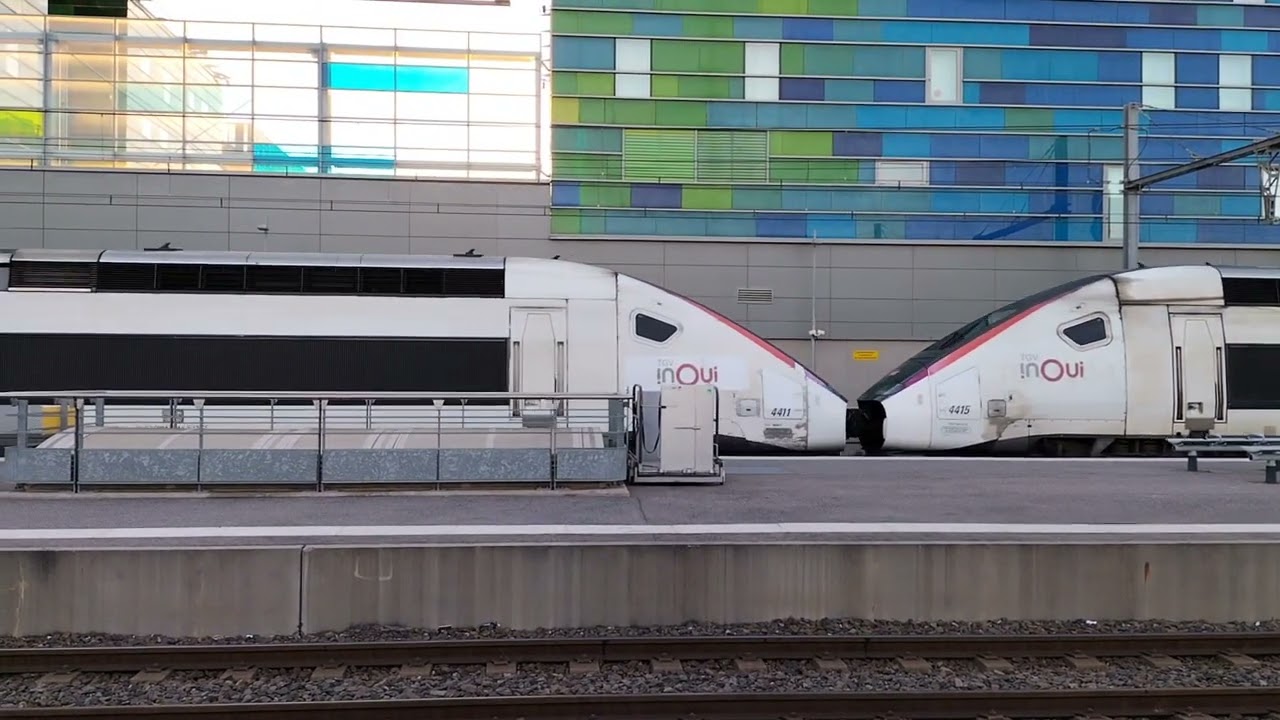 TGV INOUÏ POS En Gare de Perpignan TRÈS TRÈS TRÈS RARE