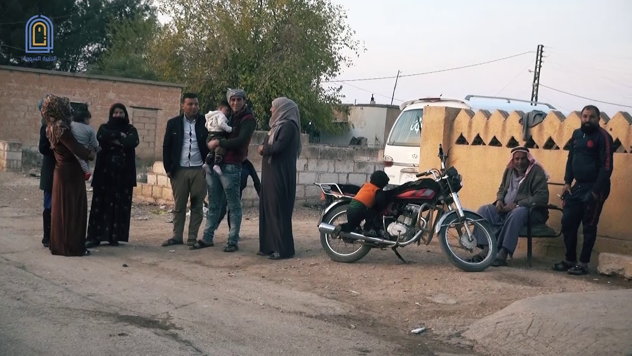 مشاهد حياتية من قرية