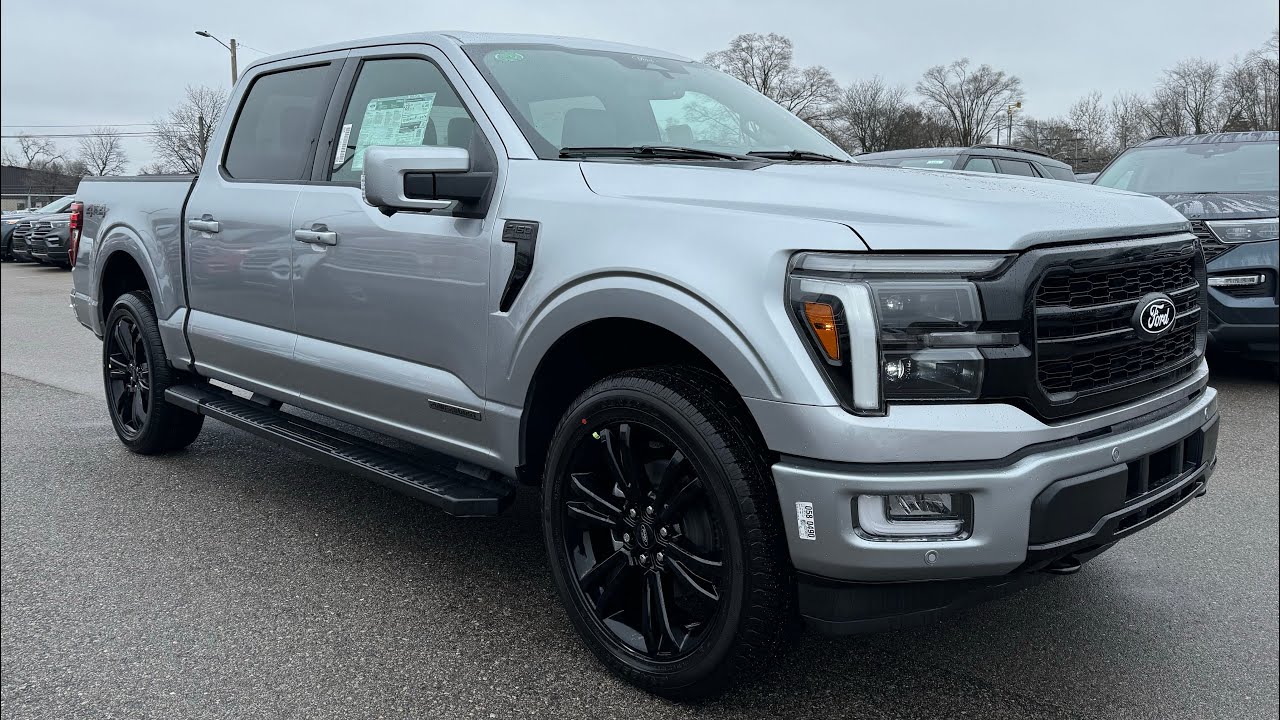 Ford F150 Lariat Powerboost 502A 4X4 2024 года в культовом серебристом металлике. Полная прогулка!