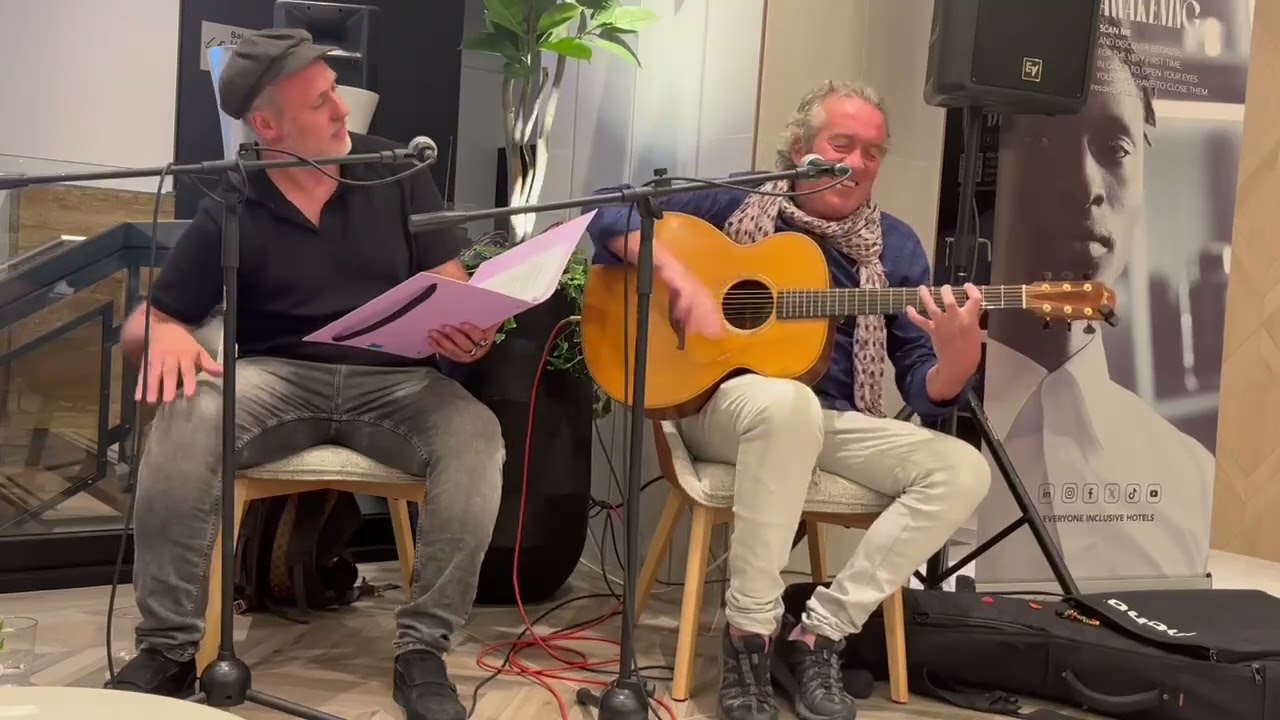 Los salones del último siglo. Puritani & Cossío.