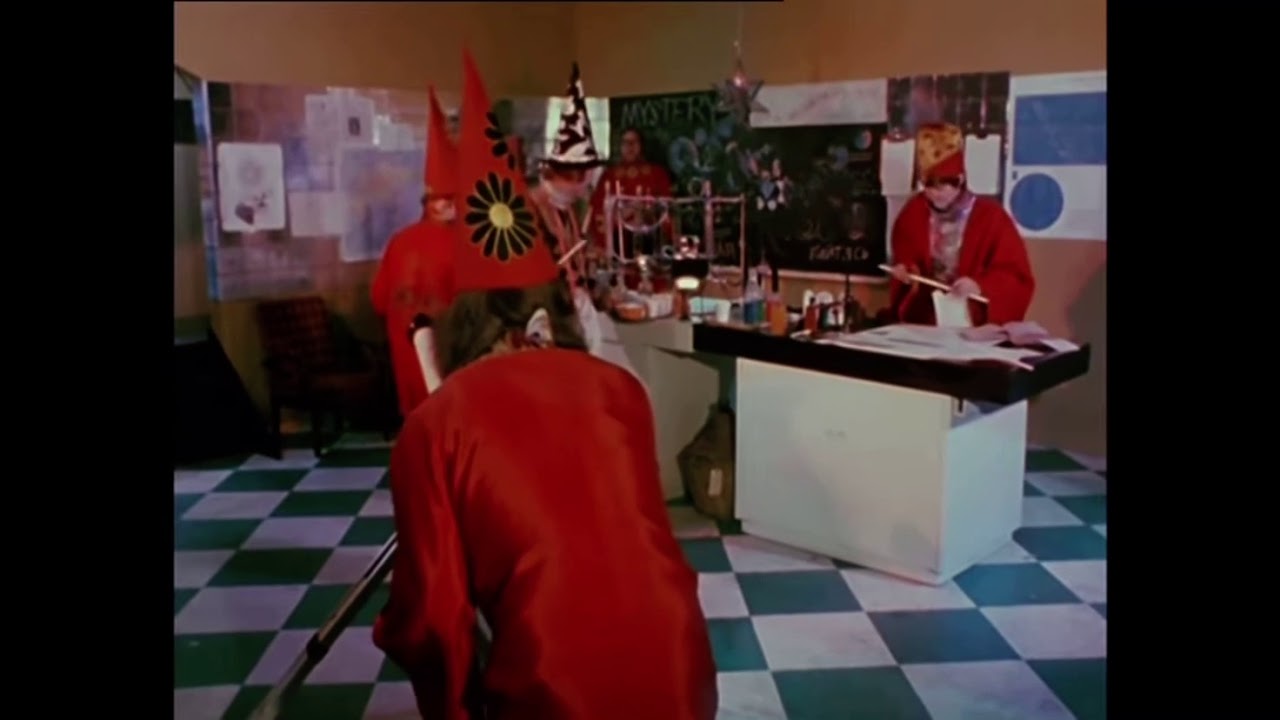 The Beatles Wizard &ldquo;sugar&rdquo; scene in &ldquo;Magical Mystery Tour&rdquo; 1967