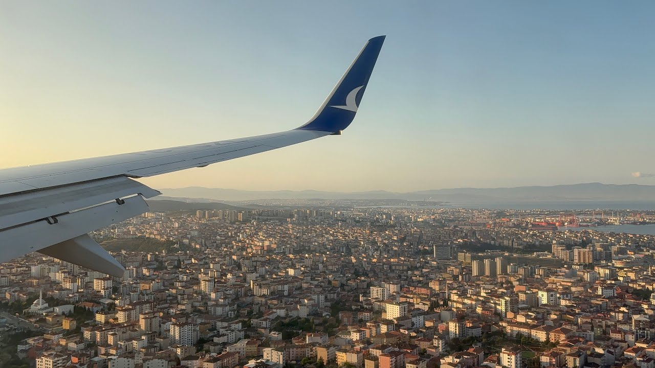 Ajet B737 landing in Istanbul