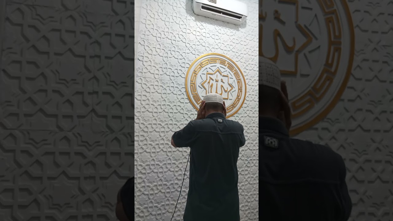 Adzan ashar di mesjid al azkaria Korem mandonga kendari Sulawesi tenggara