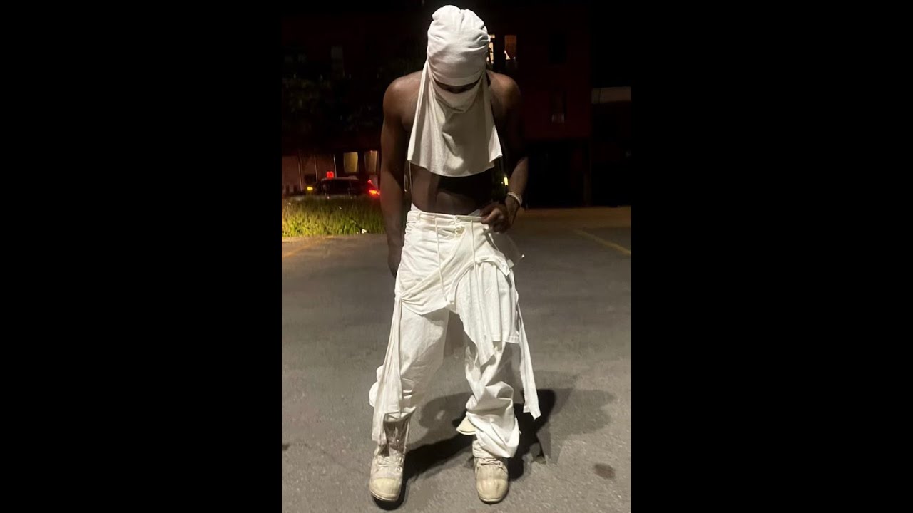 UnoTheActivist - What I Like (PlaqueBoyMax)