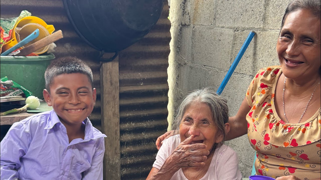Batería visita a su abuelita está historia te ara llorar 😱