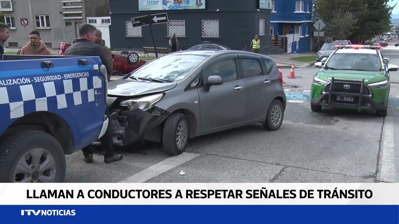 No respetó “Ceda el paso”: colisión terminó con vehículo volcado en Punta Arenas