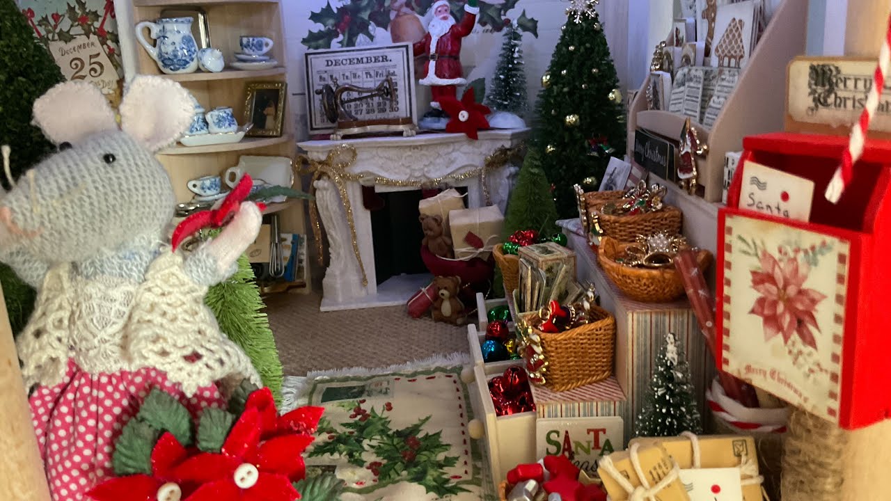 Part 12 The Christmas Shop at THIMBLEBERRY MANOR   #miniaturechristmasshop #minatures