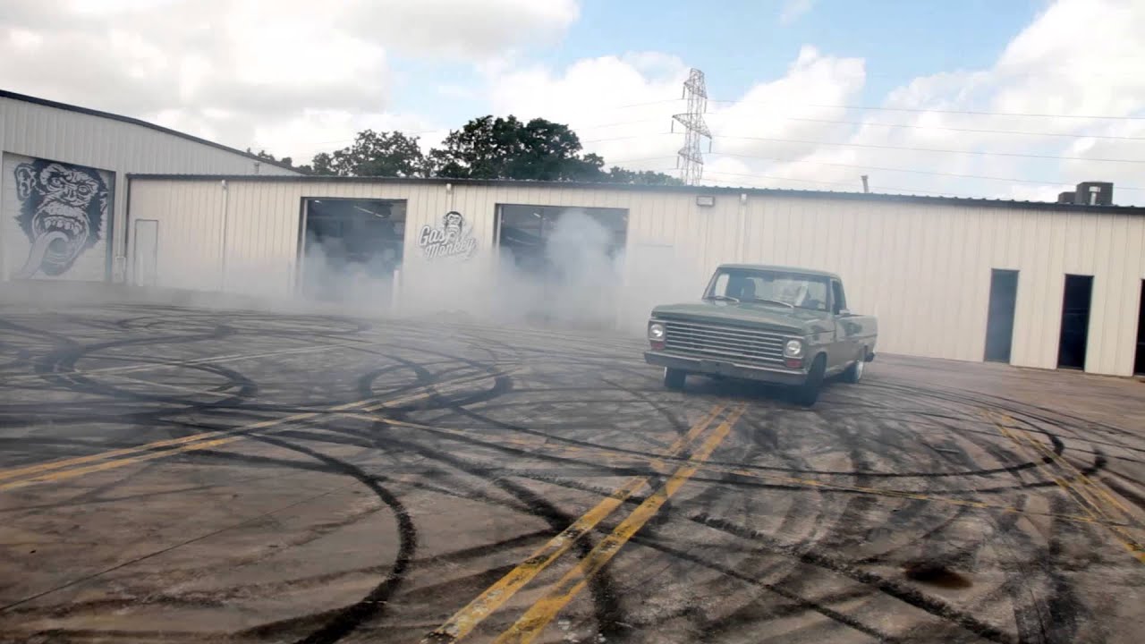 Gas Monkey Garage - Supercharged Frankenstein Ford Donuts