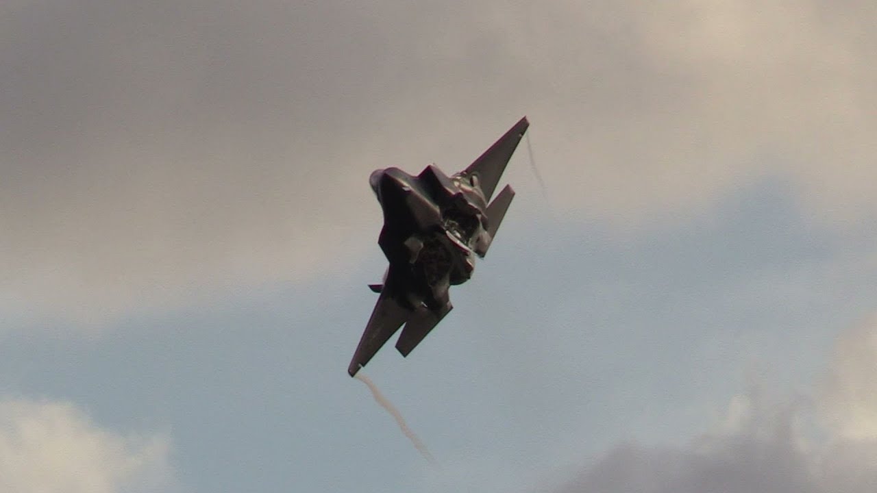 F-35A. Great Video! Maj. Andrew “Dojo” Olson. Oregon Friday evening show. 60fps. 2019.