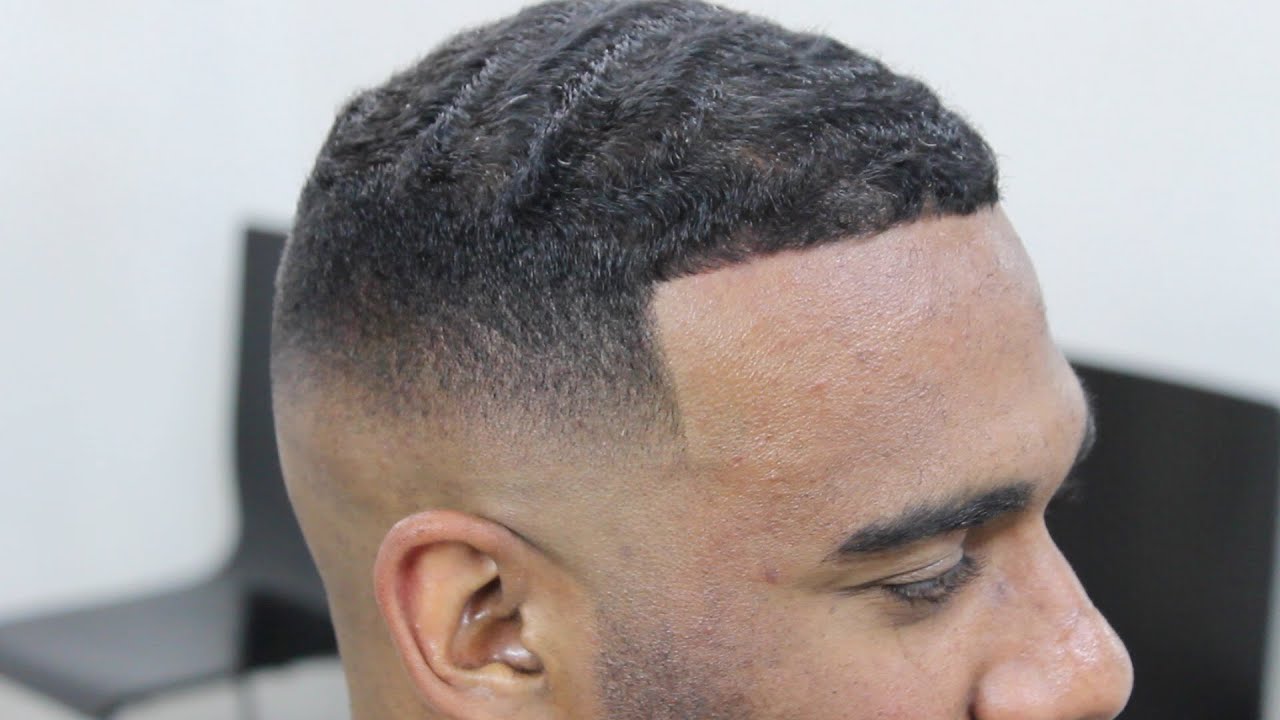 Best skin mid fade clipper over comb IG: kike_cutz