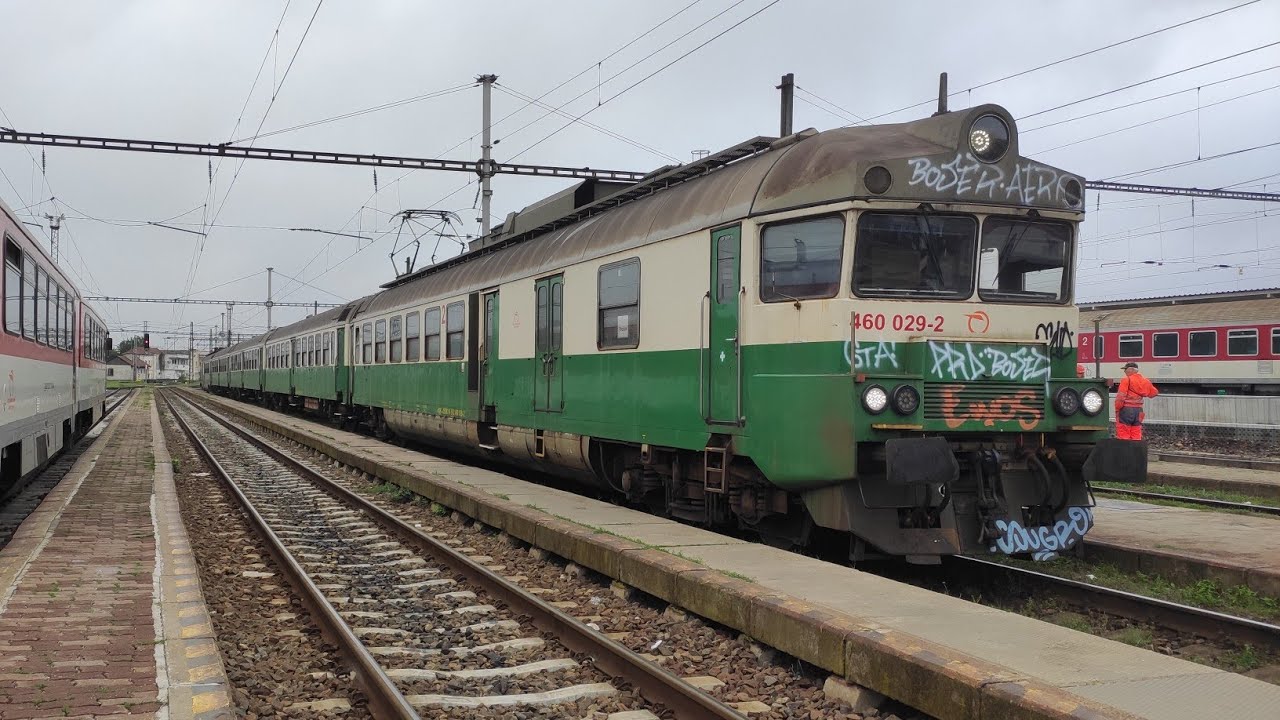 Elektrická jednotka ZSSK 460 - REx 1945