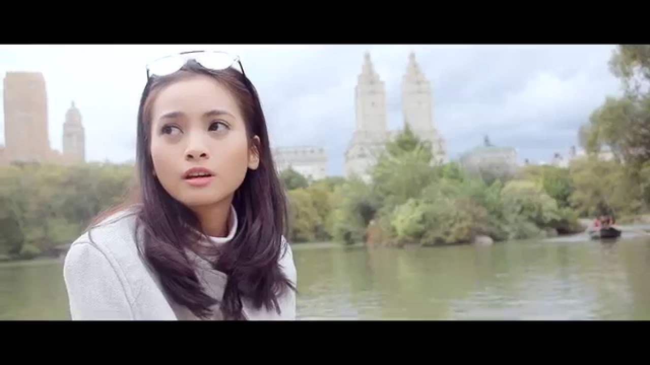 Acha Septriasa GANTUNG video klip