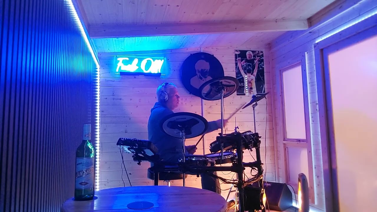 Mr Blue Fly