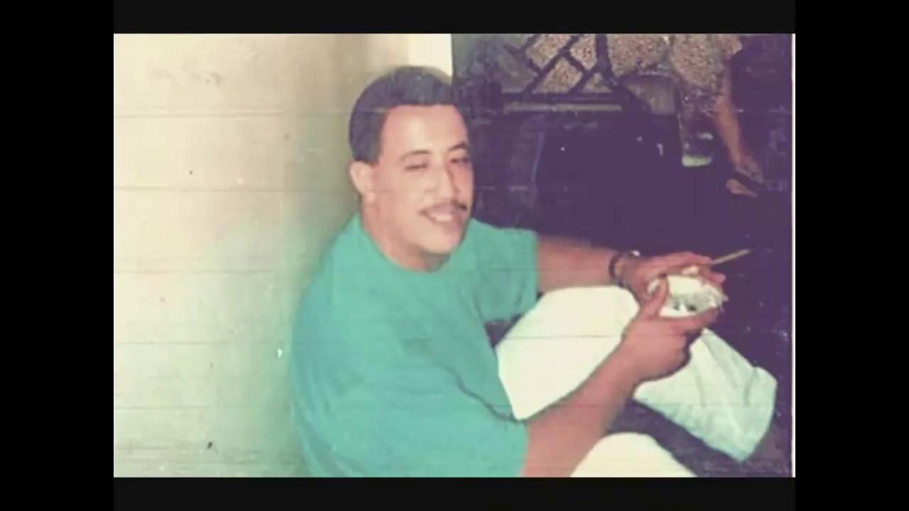 Cheb Hasni Dans une interview En Radio Bahia 1993