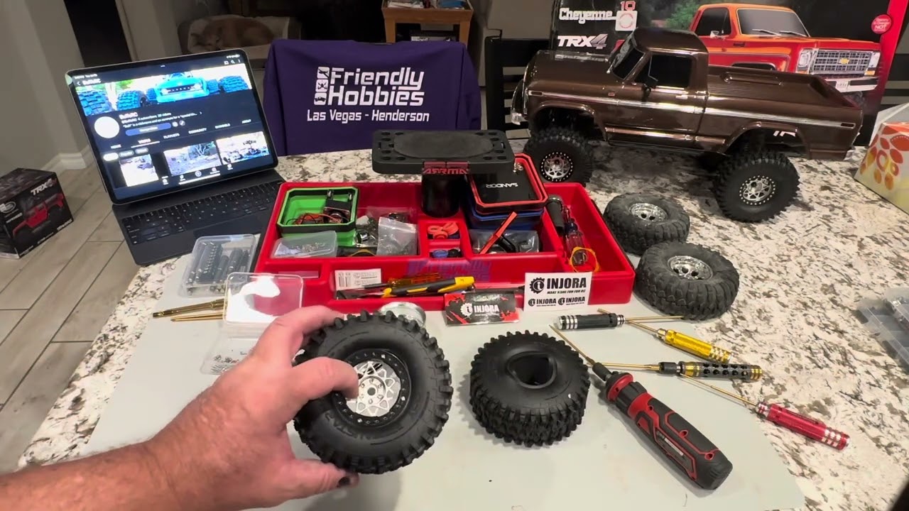 @BuffsRC, #RCbeginer! How to Install 2.2” #Injora Beadlock Wheels and Tires! #4RCBeginers!