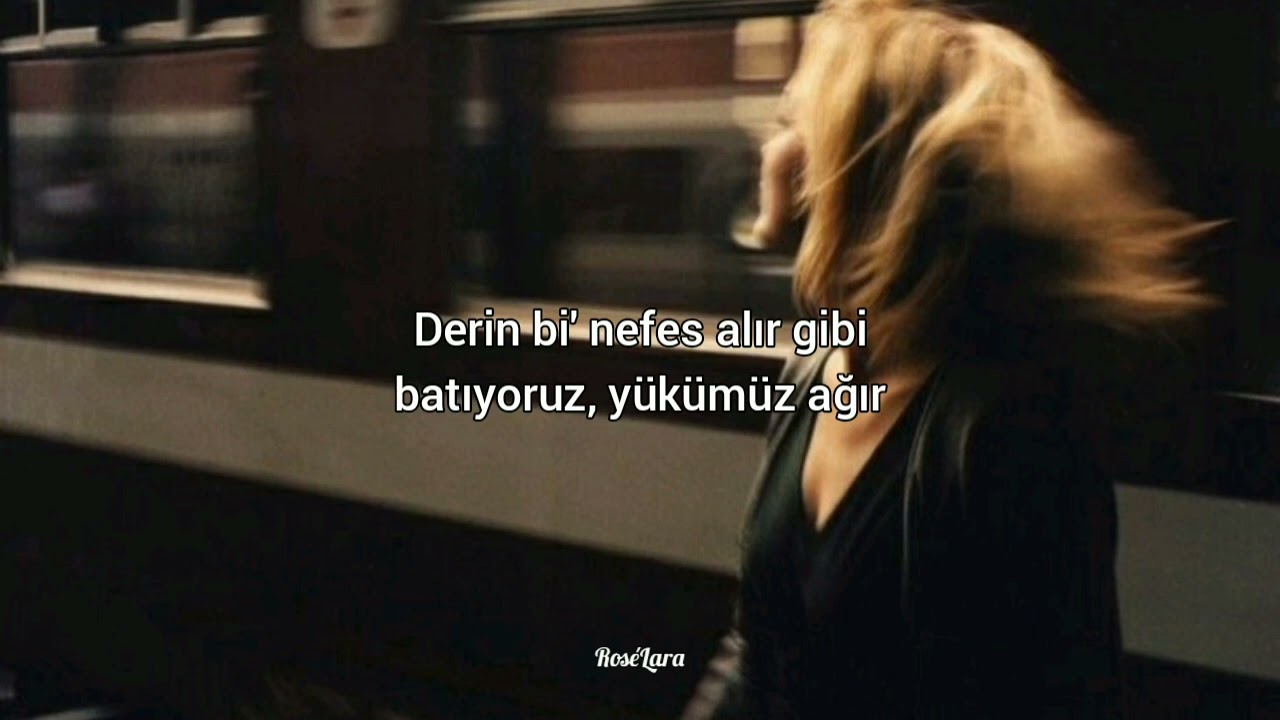 Zeynep Casalini - ben o duvarlara &ccedil;arpa &ccedil;arpa nasır tuttum (S&ouml;zleri/Lyrics)