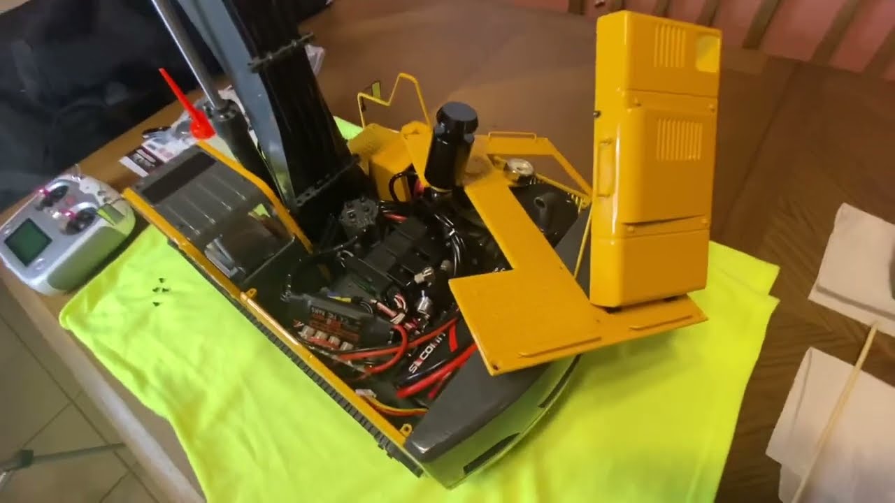 RC4WD Earth Digger 360L- Setup- O.R.C.E