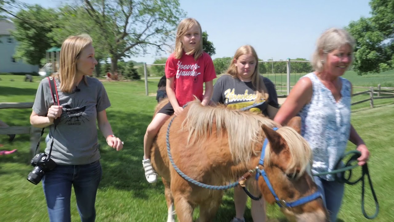 Preschoolers Enjoy Pony Rides at Kinderfarm (FarmHer S5 EP9)