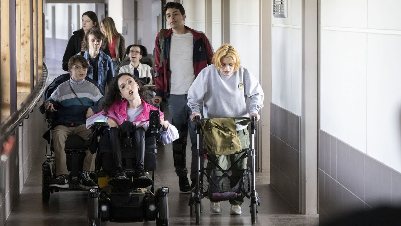 Lycée Toulouse Lautrec  Pourquoi Rayane Bensetti est il absent de la saison 2 de la série de TF1