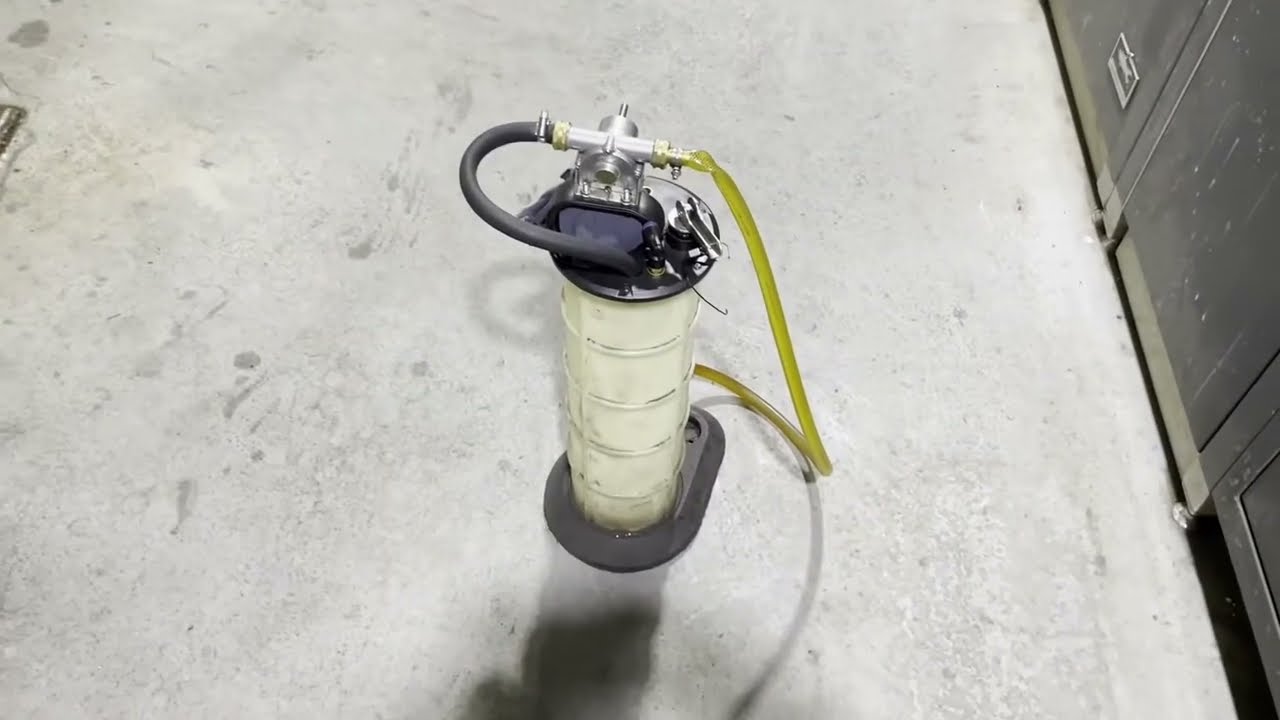 Инструкции по замене жидкости заднего дифференциала Lexus RX350 2010–2015 годов