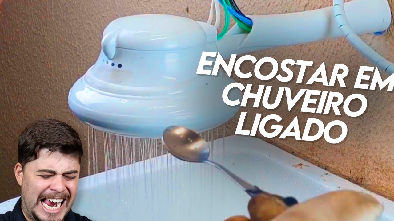 Dá CHOQUE ELÉTRICO ENCOSTAR em um CHUVEIRO elétrico LIGADO?