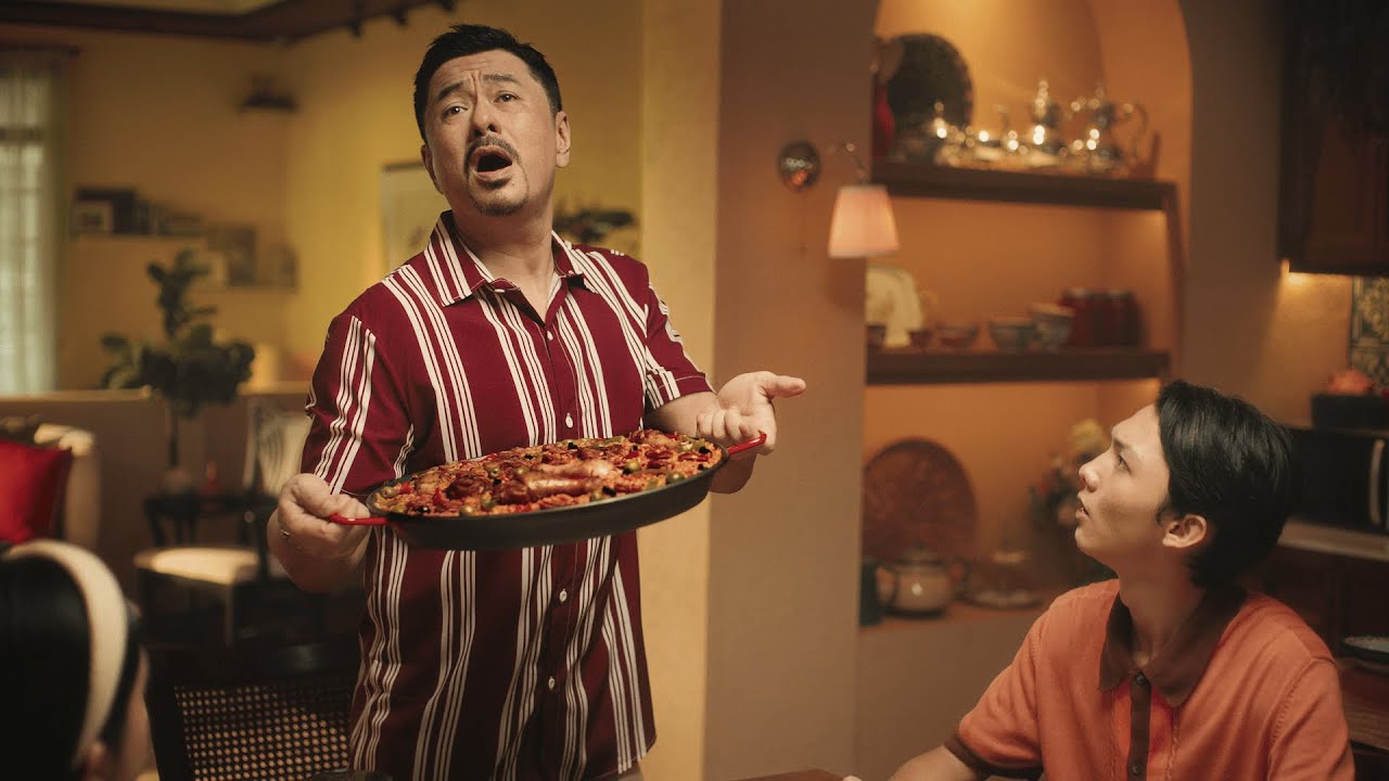 Delicious Pa-Pa-Paella? Cook with Do&ntilde;a Elena Pure Olive Oil.